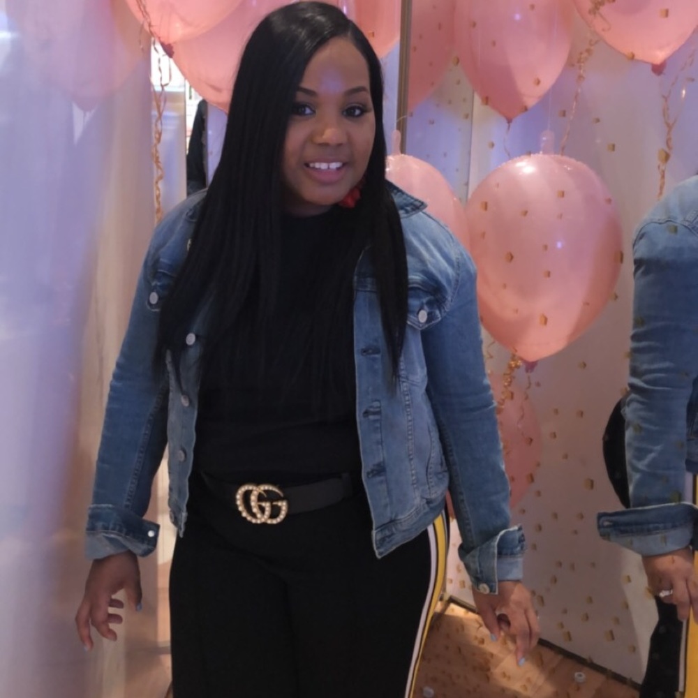 Meet your Posher, Marie my IG @iamtoyamarshall